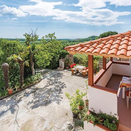 Awesome Home In Porec With House Sea View Εξωτερικό φωτογραφία
