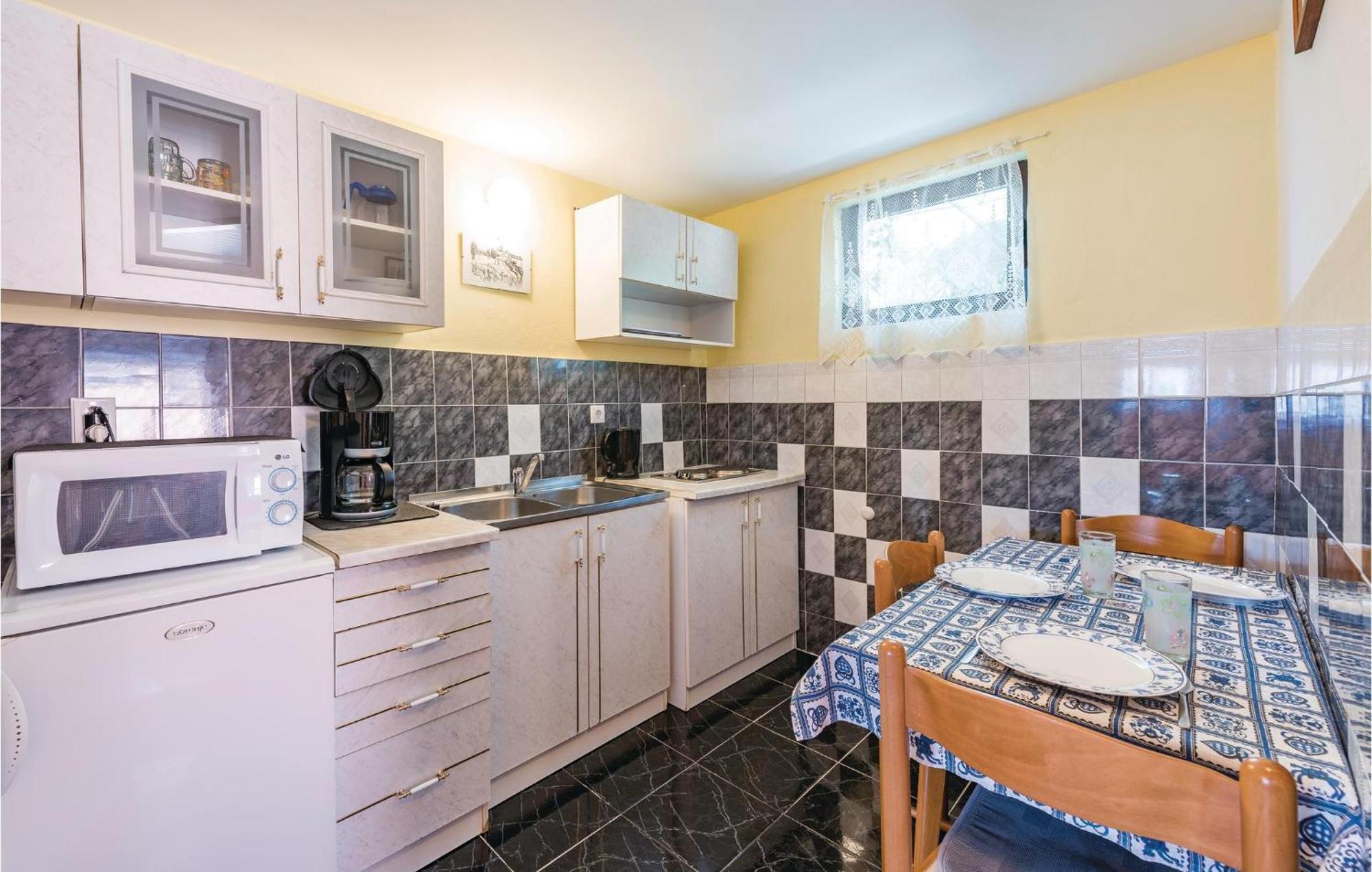 Awesome Home In Porec With House Sea View Εξωτερικό φωτογραφία