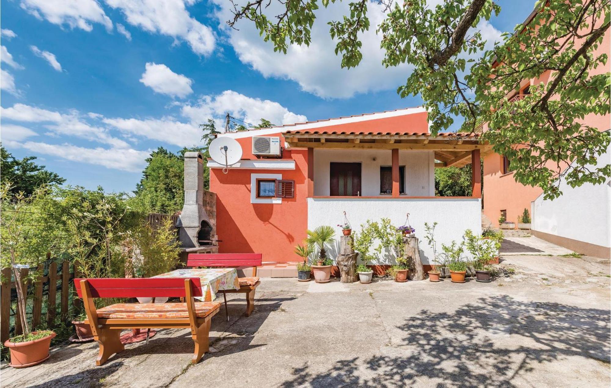 Awesome Home In Porec With House Sea View Εξωτερικό φωτογραφία