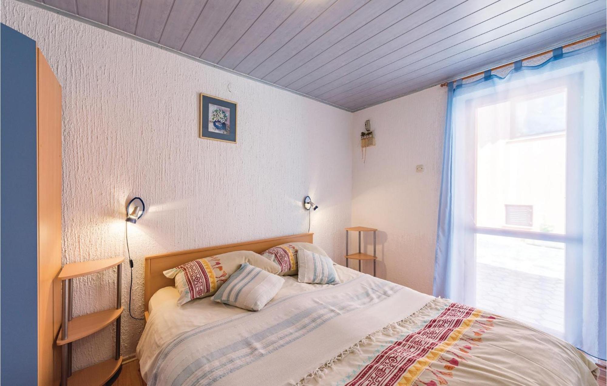Awesome Home In Porec With House Sea View Εξωτερικό φωτογραφία